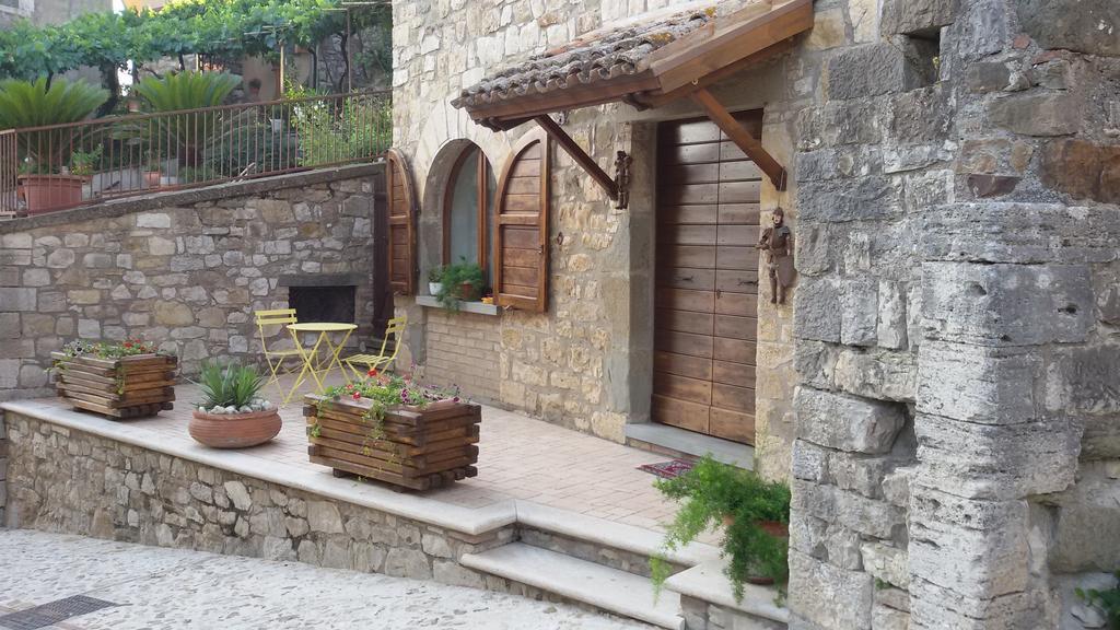 토티 Borgo Medioevale 아파트 외부 사진