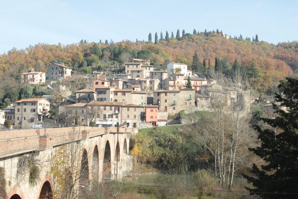 토티 Borgo Medioevale 아파트 외부 사진